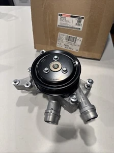 New Ford BC3Z-8501-B Water Pump 2011-2024 F-250 F-350 F-450 6.7L Diesel - Bild 1 von 7