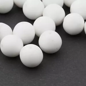 Lot (24) Czech vintage 30's white round hand molded glass beads 12mm - Picture 1 of 2