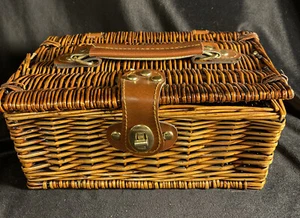 Vintage Natur Gewebt Korb Box Stil Top Griff Handtasche Handtasche  - Bild 1 von 6