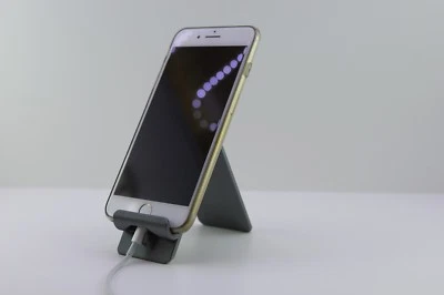 Handyhalter Tischständer f. Handy Smartphone biol. Kunststoff m. Kabelführung  - Bild 1 von 4