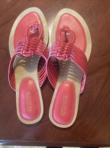 Kenneth Cole Reaction woman size 7.5 M red sandals shoes - Picture 1 of 20