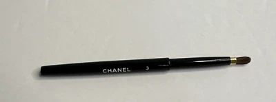 Chanel Expandable Lip Brush #9 Discontinued Full Size With Cap - Image 1 of 4