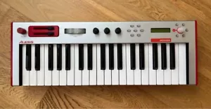Alesis Micron Anolog Modeling Keyboard Synthesizer Fully Working Free Shipping - Picture 1 of 5