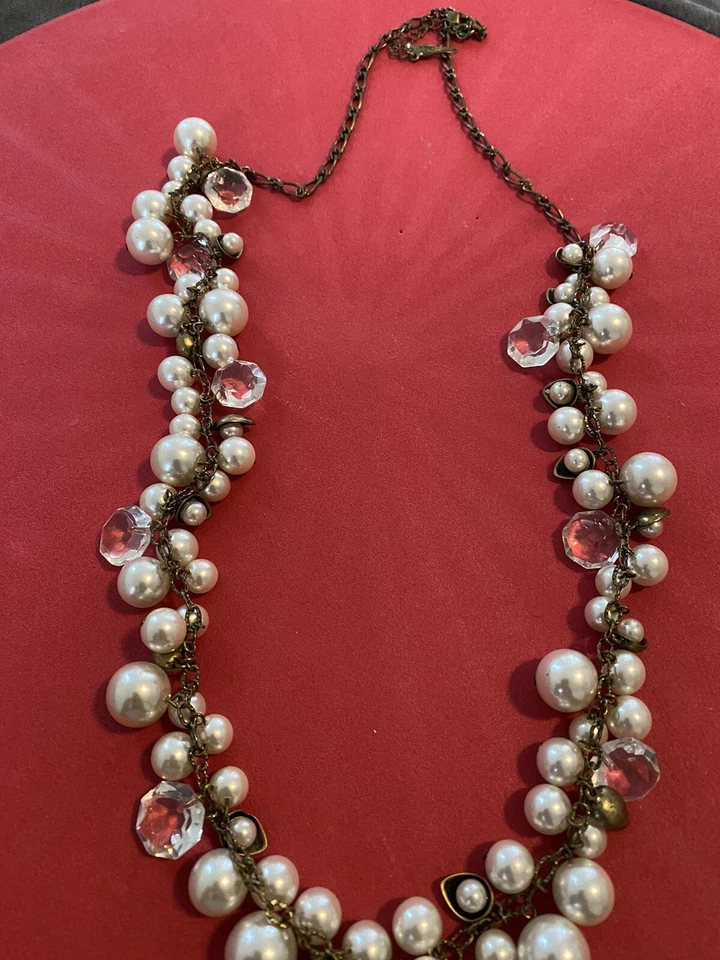 Collar de moda Chloe + Isabel imitación perlas y cuentas de cristal de vidrio firmado por diseñador Foto 1 de 3