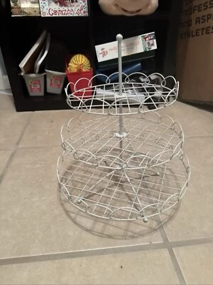  Soporte para pasteles de alambre vintage de 3 niveles, panadería de alambre crema Foto 1 de 4