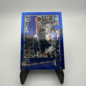 2020-21 Panini Donruss Optic - Blue Velocity Prizm #86 Luka Dončić - Picture 1 of 2