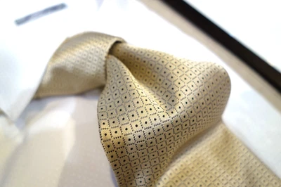 Italo Ferreti 真丝领带棕褐色米色棕色方形圆点 — 第 1/2 张图片