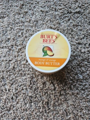 Manteca corporal Burts Bees mango y naranja Foto 1 de 3