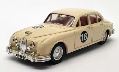 Corgi 1/43 Scale Model Car 96881 - Jaguar Mk2 - Cream #16 - Image 1 of 4