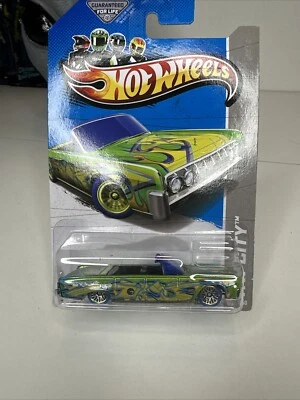 2013 HOT WHEELS TREASURE HUNT '64 LINCOLN CONTINENTAL CONVERTIBLE - Изображение 1 из 4