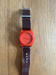 NIXON MINIMAL - The Time Teller in Red / Orange - Picture 1 of 3