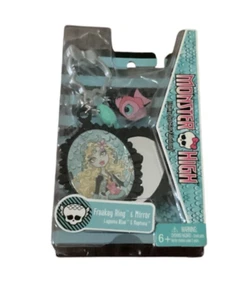 Mattel 2009 MONSTER HIGH LAGOONA BLLUE & NEPTUNA KEYCHAIN RING MIRROR NEW - Picture 1 of 2