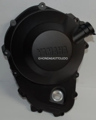 YAMAHA OEM RIGHT CRANKCASE COVER 15-16 FJ09 14-16 FZ09 1RC-15421-01-00 - Image 1 of 2