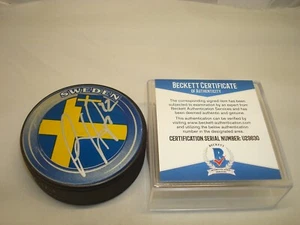 Gabriel Landeskog Signed Team Sweden Hockey Puck Avalanche Beckett BAS COA 1A - Picture 1 of 3