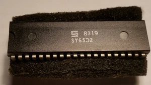 SY6502 1 Stück 8-bit Microprozessor 1Mhz DIP-40 aus Elektroniksammlung gebraucht - Bild 1 von 1