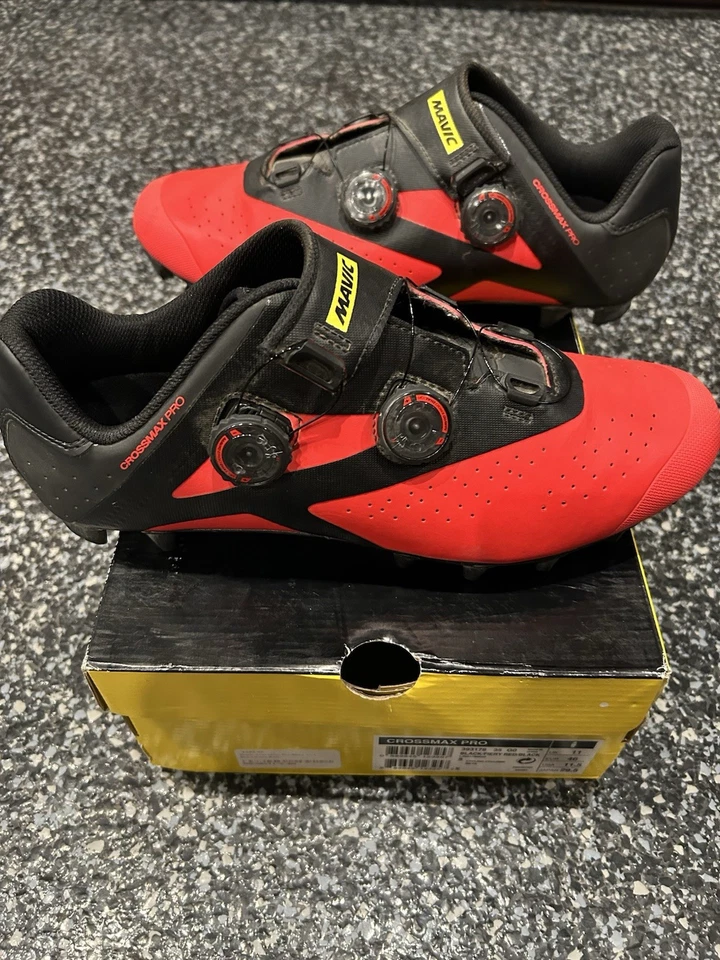 Zapatos Mavic Crossmax Pro EE. UU. Talla 11.5 Bicicleta de Montaña - Grava Foto 1 de 4