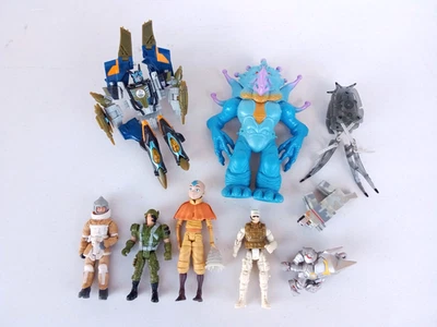 Различные фигурки --Transformers + последний Airbender + Power Rangers и многое другое-- - Изображение 1 из 4
