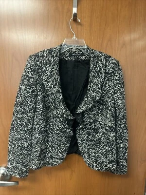 Chaqueta Insight Talla 10 Negra Blanca Cuello Volantes Manga Larga Un Botón Oficina Foto 1 de 4