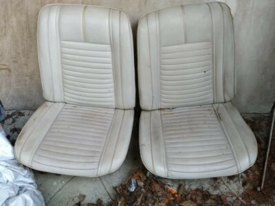 Buick Riviera 1966 asientos con canastilla Foto 1 de 4