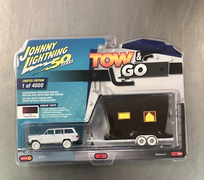 Jeep Wagoneer 1981 Johnny Lightning Tow & Go (White Lightning) con casa pequeña Foto 1 de 4