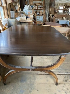 Антикварный обеденный стол из красного дерева с 2 листьями Duncan Phyfe  - Изображение 1 из 4