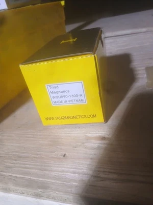 Adaptador de parede Triad Magnetics WSU090-1300-R AC/DC - Imagem 1 de 4