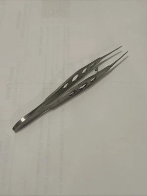 Pinzas oftálmicas de bloqueo de 0,3 mm - estilo Castroviejo, herramienta quirúrgica sin marca Foto 1 de 4