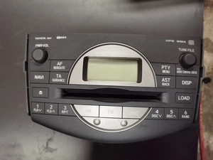 2008 Toyota RAV4 Diesel (06-12) SUV 4/5dr Radio CD Player Head Unit 86120-42220 - Picture 1 of 3