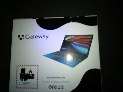 Portátil Gateway Windows 11 512GB SSD 16GB RAM 15.6" i5 2.4GHz GWTN156-9BL     Foto 1 de 4