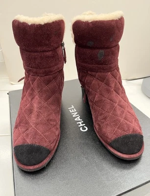 Botas Chanel 40 CC logotipo botas de tornozelo quentes camurça sherpa forrada salto médio biqueira - Imagem 1 de 4