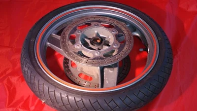 Kawasaki GPZ 500 Baujahr 1998, Vorderrad mit Bremsscheibe 17 Zoll 110/70 - Bild 1 von 2