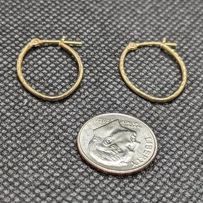 14k Yellow Gold Vintage Oval Hoops Estate simple earrings - Image 1 of 4