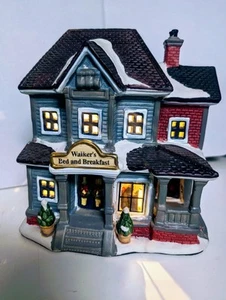 Carole Towne Collection "Walker's Bed and Breakfast" 2018 Christmas Village - Picture 1 of 7