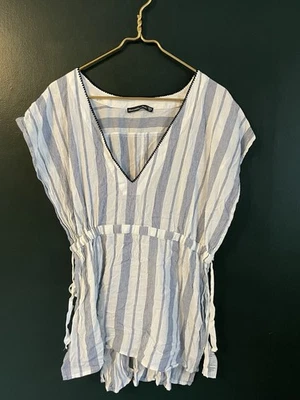 Encubrimiento de natación a rayas azules y blancas Abercrombie & Fitch. Talla XS/S Foto 1 de 4