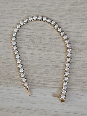 Brazalete de piedras preciosas de circonitas de oro amarillo macizo de 14k  Foto 1 de 4