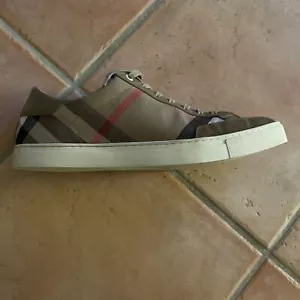 Burberry Herrensneaker low Leder Und Canvas - 46 - Made in Spain - Bild 1 von 17