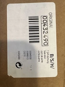 00432490 Genuine Bosch Dishwasher Bottom Door-Seal Gasket Assembly - Picture 1 of 5