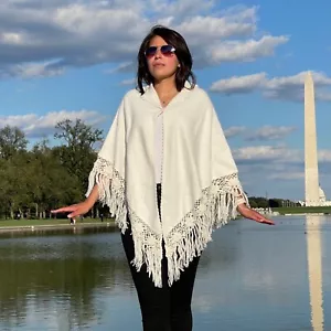 ANDEAN ALPAKA BABY ALPAKA HANDARBEIT DAMEN WEISS DREIECK SCHAL CAPE M - Bild 1 von 10