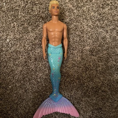 Barbie Dreamtopia Merman Híbrida Rubia Oscura Ken Sirena Muñeca Cola Arco Iris 2016 Foto 1 de 4
