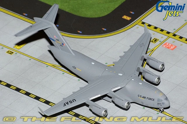 GeminiJets 1:400 C-17A Globemaster III USAF 145th AW NC ANG #02-1107 Foto 1 de 1