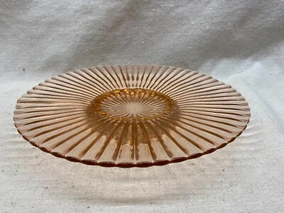 Pedestal Rosa Plato de Pastel Soporte Acanalado Depresión Vidrio Enganche Burbuja Patas Foto 1 de 4