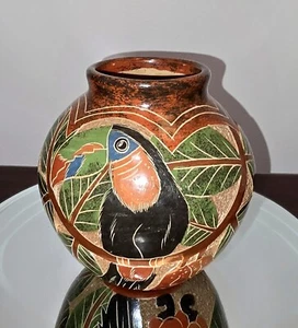 Toucan Bird Design Vintage Nicaraguan Redware Terra Cotta Vase 3D Inca Pottery - Picture 1 of 16