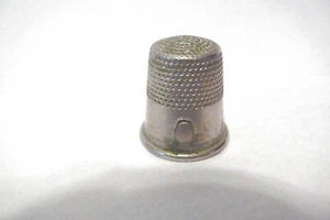 THIMBLE GADGET VINTAGE NICKEL SILVER A "CUTTER" STAMPED 9 - Picture 1 of 5