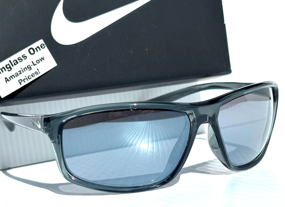 Gafas de sol Nike ADRENALINE gris oscuro con protección UV plateadas lentes espejadas EV1112 021 Foto 1 de 4