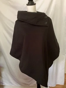 LAST KISS schwarzer asymmetrischer Poncho mit Wasserfallausschnitt - Bild 1 von 5