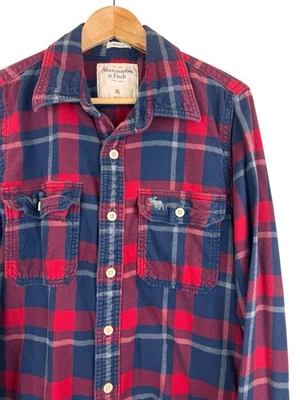 Abercrombie & Fitch Muscle Fit Flannel Shirt Men XL Red Plaid Flannel Moose Logo - Image 1 of 4