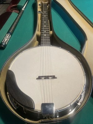 Banjo - Image 1 of 4