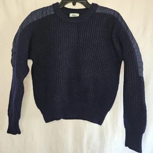 Vintage Izod Lacoste Crew Neck Sweater 100% Lambs Wool Navy Blue Men Size Medium - Picture 1 of 5