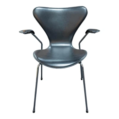 Fritz Hansen Stuhl 3207 Serie 7 Sitzschale Vollpolster Bezug Leder Kat.  - Bild 1 von 4