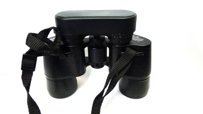 Opticron Classic 3 8x42 Multi-Coated BINOCULARS Air-Achromat c/w Rain Guard - Image 1 of 4